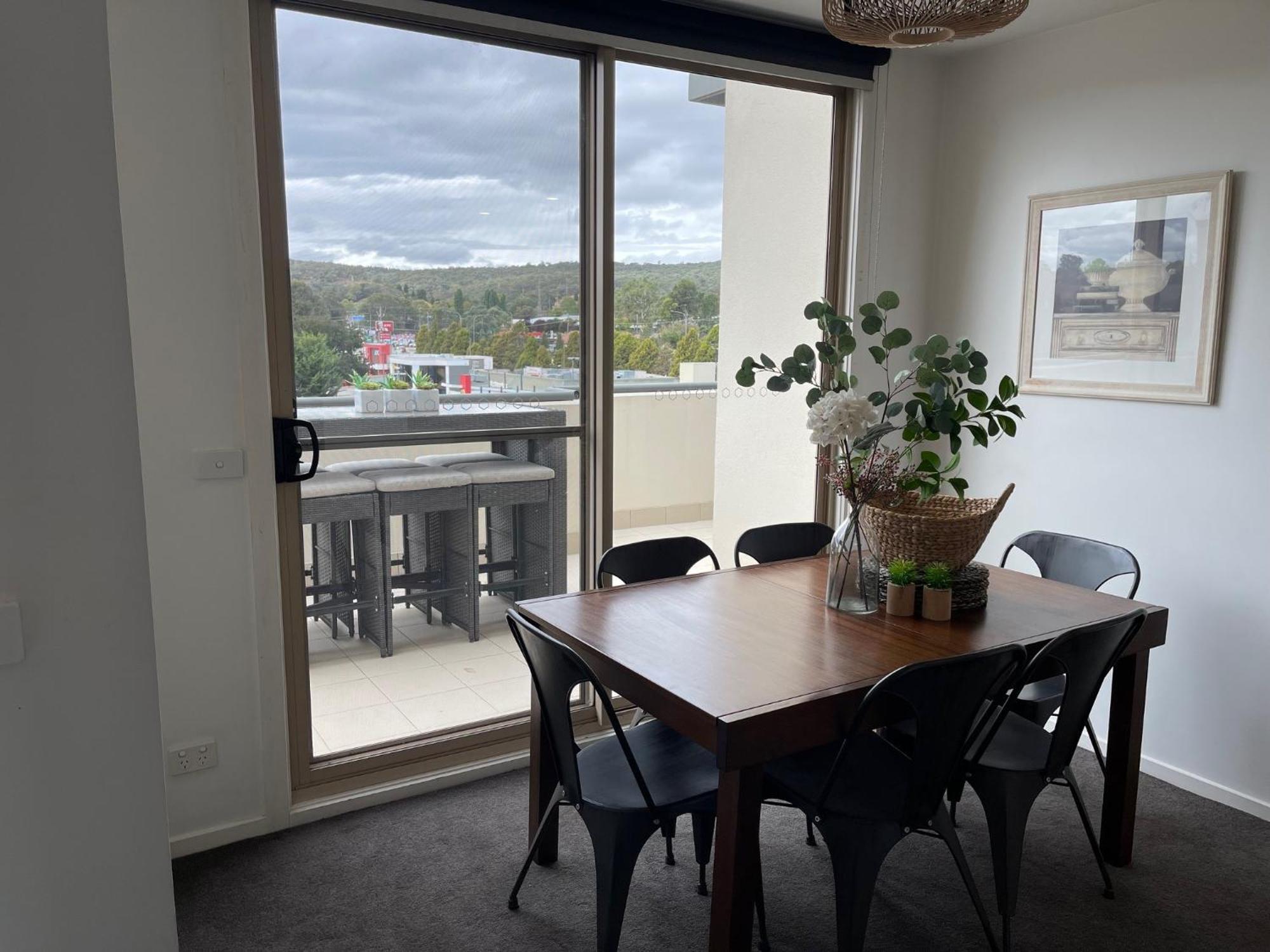 Ferienwohnung Qbn Cracker: 2Br, 2Ba, 2 Secure B/ Ment Car Parks Queanbeyan Exterior foto
