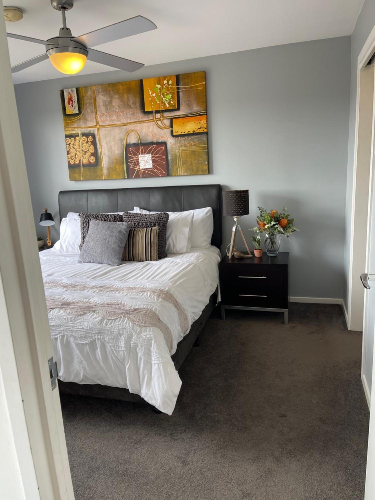 Ferienwohnung Qbn Cracker: 2Br, 2Ba, 2 Secure B/ Ment Car Parks Queanbeyan Exterior foto